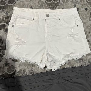 Aéropostale white high rise jean short